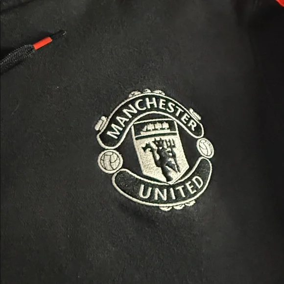 Manchester United 2015-16 Adidas UEFA Champions League Warmup Hoodie - Picture 3 of 9